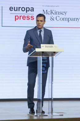 El presidente del Gobierno, Pedro Sánchez, interviene en el encuentro del foro 'Generación de Oportunidades', a 28 de marzo de 2022, en Madrid (España). 