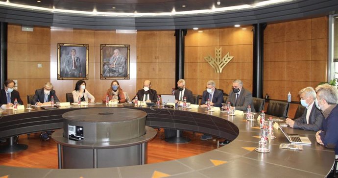 Reunión del Consejo de Administración del Puerto de Motril en imagen de archivo.
