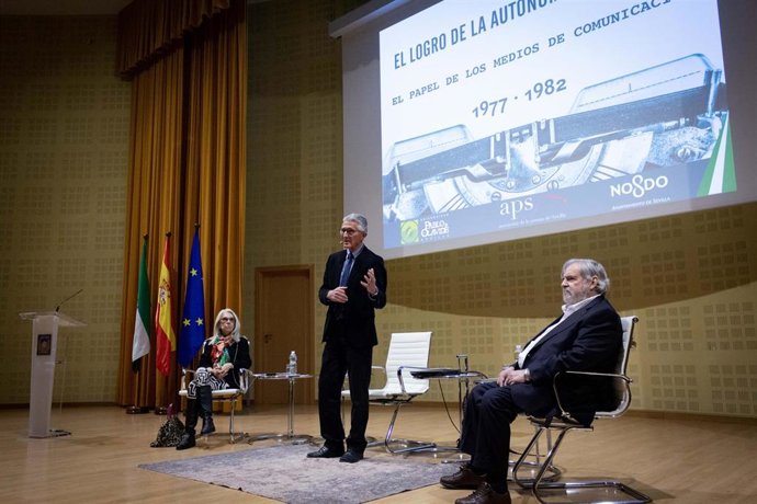 Uno de los actos organizados dentro del ciclo 'El logro de la autonomía andaluza', en la UPO.