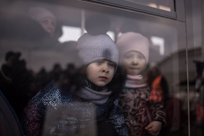08 March 2022, Poland, Medyka: Ukranian refugees arrive to Poland after crossing the Shehyni-Medyka border. Photo: Eurokinissi/Eurokinissi via ZUMA Press Wire/dpa