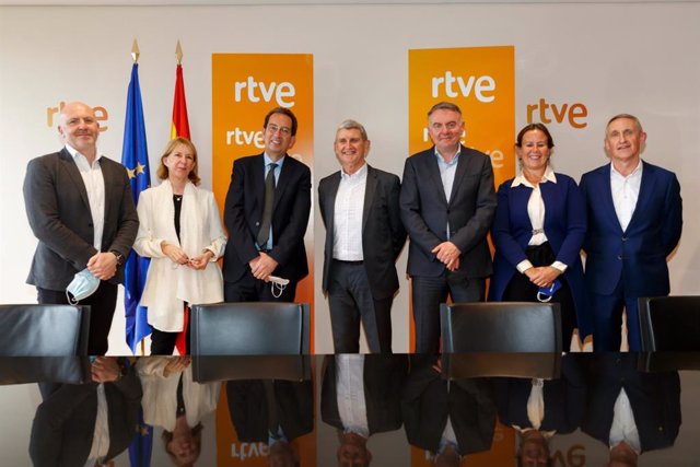 El presidente de RTVE, José Manuel Pérez Tornero, ha recibido este lunes 28 de marzo a los responsables de la Unión Europea de Radiodifusión en Prado del Rey, Pozuelo de Alarcón (Madrid)