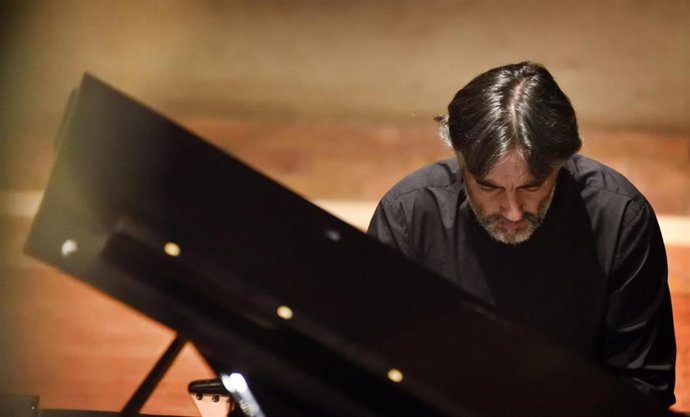Diego Fernández Magdaleno, pianista.