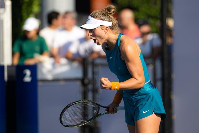 Paula Badosa of Spain playing doubles at the 2022 Miami Open WTA 1000 tennis tournament