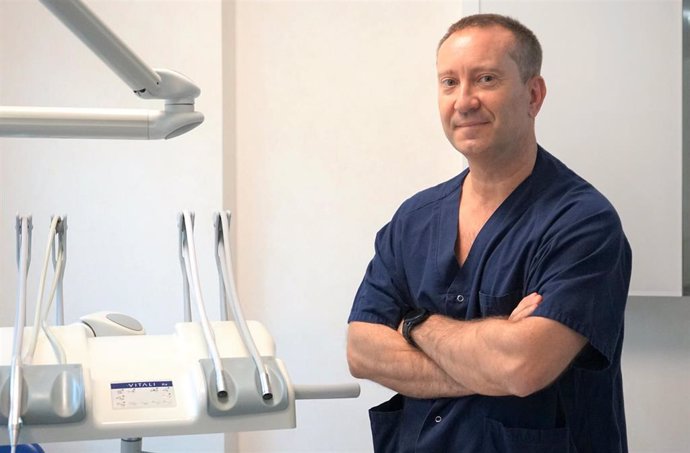 El servicio de Cirugía Oral, Maxilofacial e Implantología del Hospital La Luz, realiza técnicas para el tratamiento de la parálisis facial reciente o de larga evolución.