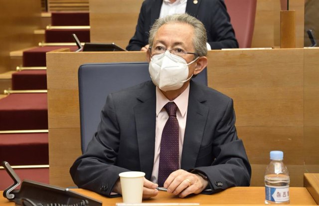 Archivo - El Síndic de Greuges, Ángel Luna