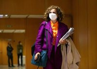 La rebaja en el combustible se aplicará desde el viernes al repostar y se sumará a la de las petroleras