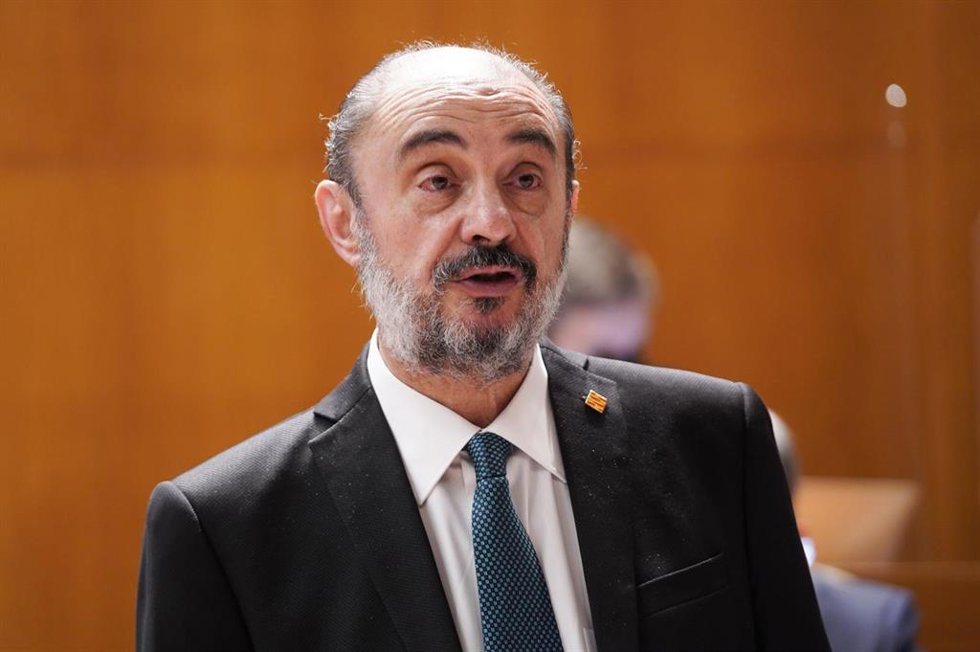 El presidente de Aragón cree que "Madrid desconoce siempre" la realidad rural y propone más gestión regional