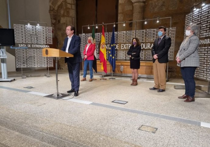 Firma de la Estrategia de Eficiencia Energética de Extremadura