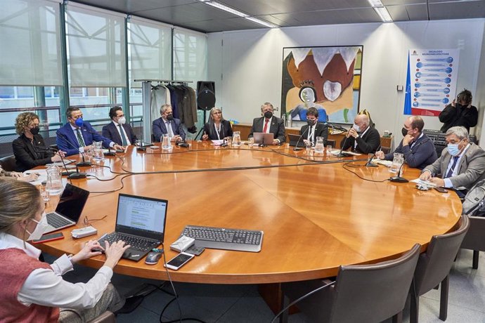 II Mesa Iberoamericana: Nuevos Avances en la Odontología Mundial, organizada por Ifema Madrid y la Federación Española de Empresas de Tecnología Sanitaria, Fenin,