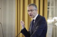 Hernández de Cos pide evitar un "impulso fiscal generalizado" para hacer frente a la crisis