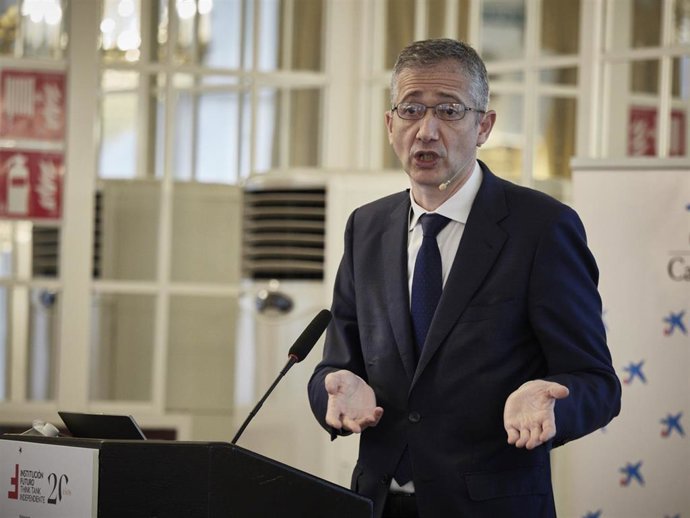 El gobernador del Banco de España, Pablo Hernández de Cos, este martes en Pamplona.
