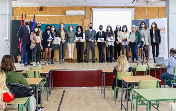 Premiados en la VI Edición del Certamen Internacional de Relato y Audiovisuales Educando contra la violencia.