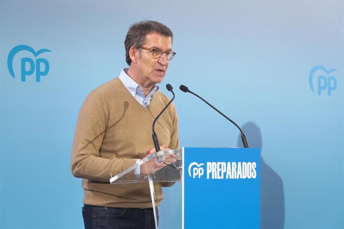 El candidato a la Presidencia del Partido Popular, Alberto Núñez Feijóo, participa en un acto del PP, a 25 de marzo de 2022, en Logroño, La Rioja (España). 
