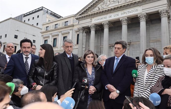 Familiares de Marta Calvo y Diana Quer ante el Congreso