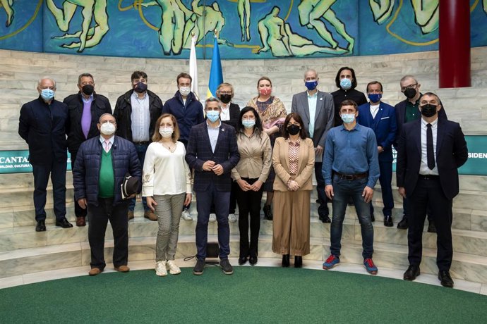 Presentación del concierto solidario a favor de Ucrania, que se celebrará en el Palacio de Festivales de Cantabria