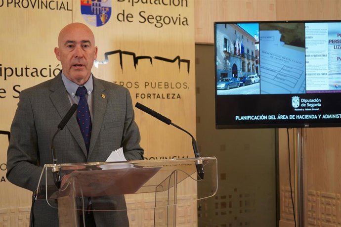 El Diputado de Hacienda, Oscar Moral.