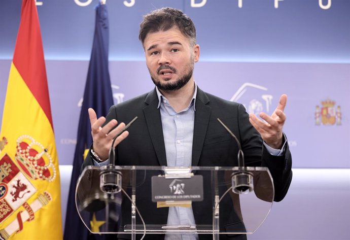 El portavoz parlamentario de ERC en el Congreso, Gabriel Rufián, en una rueda de prensa previa a la Junta de Portavoces, en el Congreso de los Diputados, a 29 de marzo de 2022, en Madrid (España).