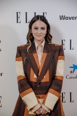 La cantante Rigoberta Bandini, posa en el photocall del acto de entrega de los Premios Elle Woman Awards al talento femenino 