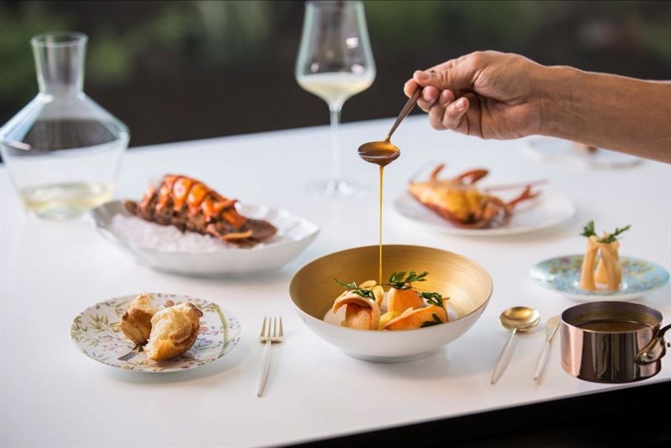 Archivo - Plato de la oferta gastronómica diseñada por el chef Quique Dacosta para el Mandarin Oriental Ritz, Madrid