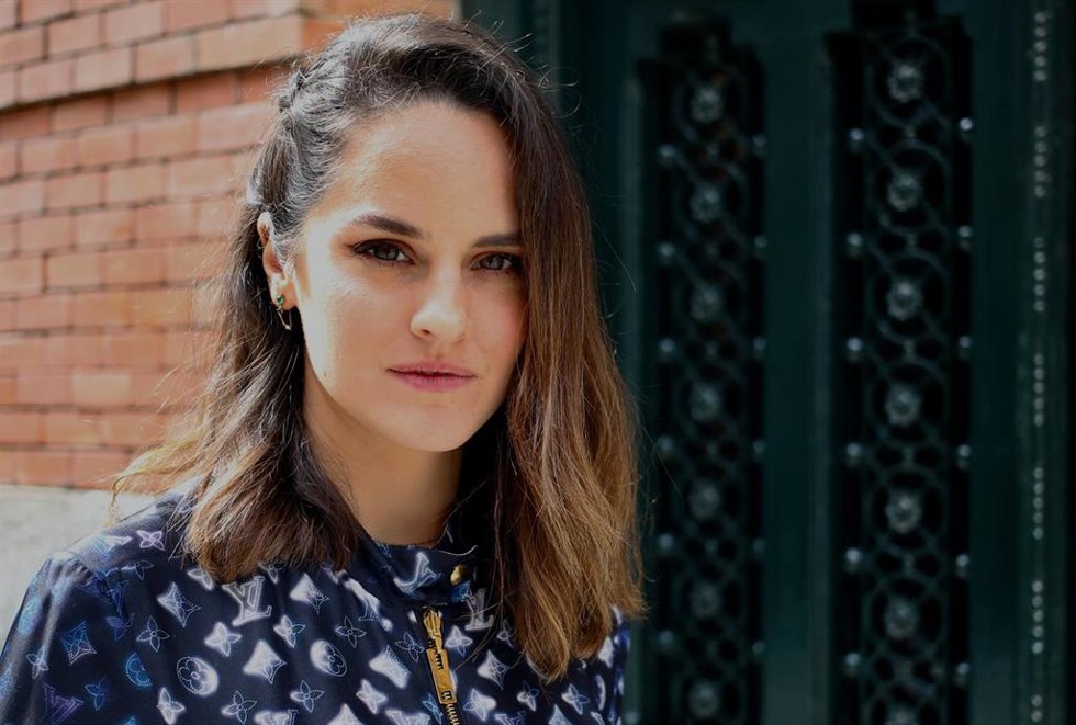 La actriz Noémie Merlant posa después de una entrevista para Europa Press en la librería Ocho y Medio
