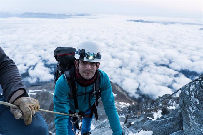 El atleta paralímpico Gerard Descarrega en la ascensión al Mont Blanc.