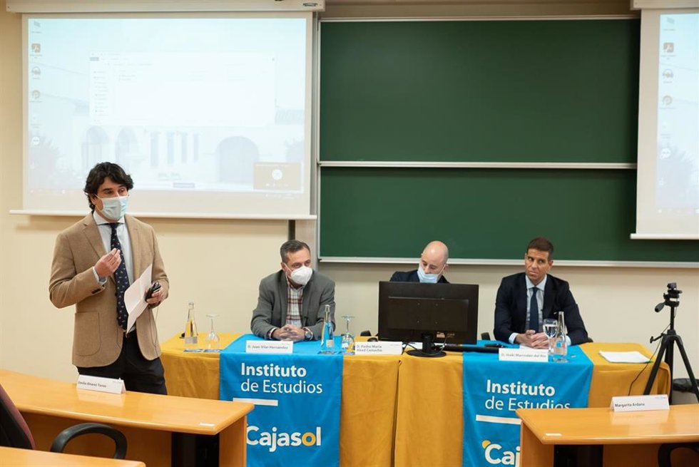 Jornada sobre la reforma de Ley de la Cadena Agroalimentaria en el Instituto de Estudios Cajasol.