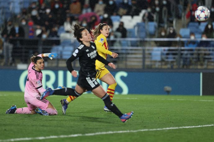 Alexia Putellas of FC Barcelona shoot for goal during the UEFA Women Champions League, quarter finals, football match played between Real Madrid and FC Barcelona at Alfredo Di Stefano stadium on March 22, 2022, in Madrid, Spain.