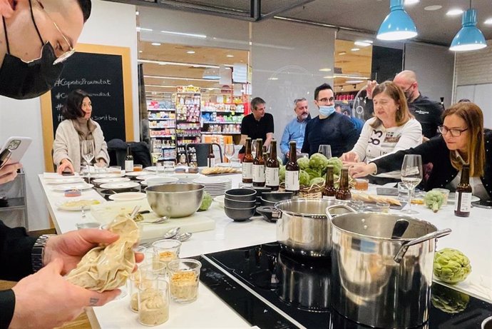 Evento de la primera jornada gastronómica de proximidad dedicada a la alcachofa