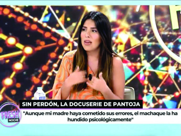 Isa Pantoja en su intervención en 'Ya son las ocho'