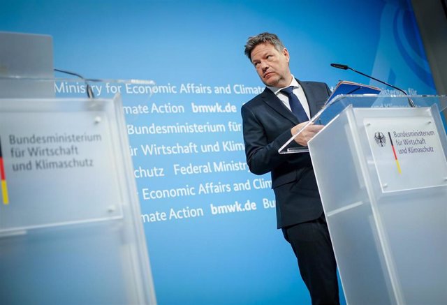 30 March 2022, Berlin: Robert Habeck, German Minister for Economic Affairs and Climate Protection, holds a press conference at his ministry on energy security in Germany. Germany sounded the first official alarm about gas supplies on Wednesday, as the cou