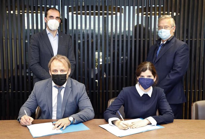 Archivo - Firma del acuerdo entre Capital Energy, GE Renewable Energy, Emobi Industries y Sodical para la colaboración en la reindustrialización de la comarca de El Bierzo