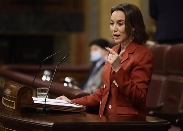 La coordinadora general del PP, Cuca Gamarra, interviene en una sesión plenaria, en el Congreso de los Diputados, a 30 de marzo de 2022, en Madrid (España). El pleno gira en torno a las conclusiones del Consejo Europeo que se celebró el pasado 24 y 25 de 