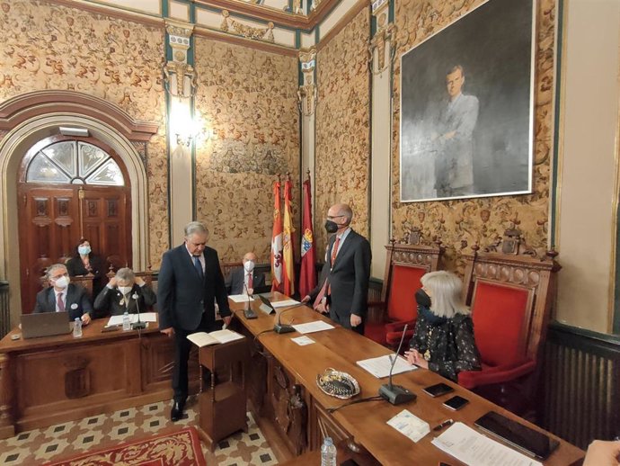 Pleno de la Diputación de Salamanca, en el que ha tomado posesión el nuevo diputado José Roque.