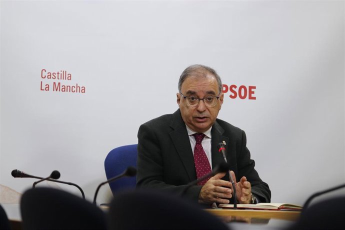 El diputado del PSOE Fernando Mora