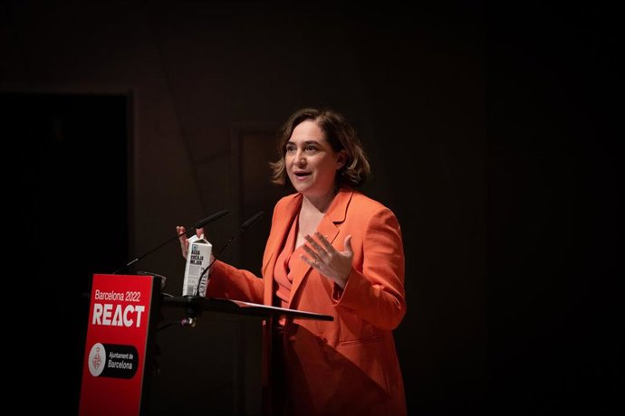 La alcaldesa de Barcelona, Ada Colau, en la inauguración de las segundas jornadas React