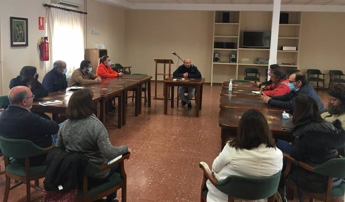 Encuentro de IU Cádiz con el delegado para Andalucía del Frente Polisario, Mohamed Zrug, y con Al Huriya (Federación de asociaciones de cooperación con el pueblo saharaui).