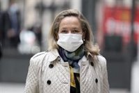 Calviño asume que la inflación seguirá subiendo y espera que llegue pronto a su máximo para empezar a bajar