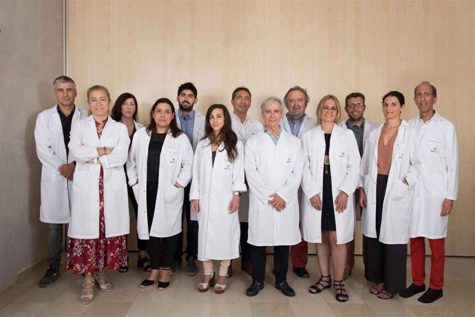 Archivo - Miembros del Instituto Oncológico Quirónsalud Zaragoza.