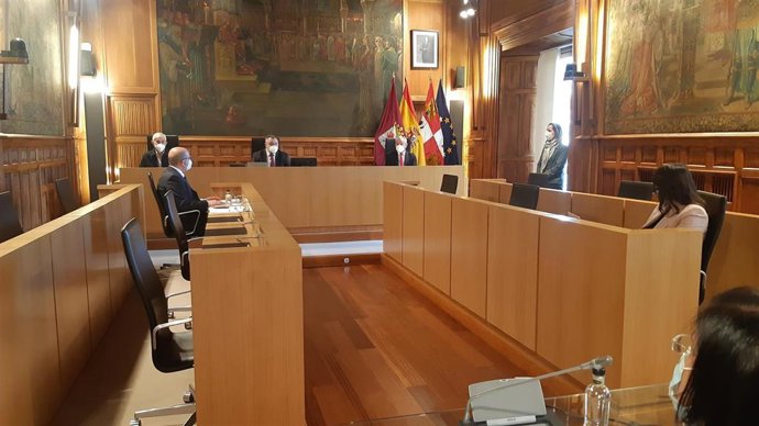 El presidente de la Diputación de León, Eduardo Morán, preside el pleno de la Diputación de León de este miércoles.