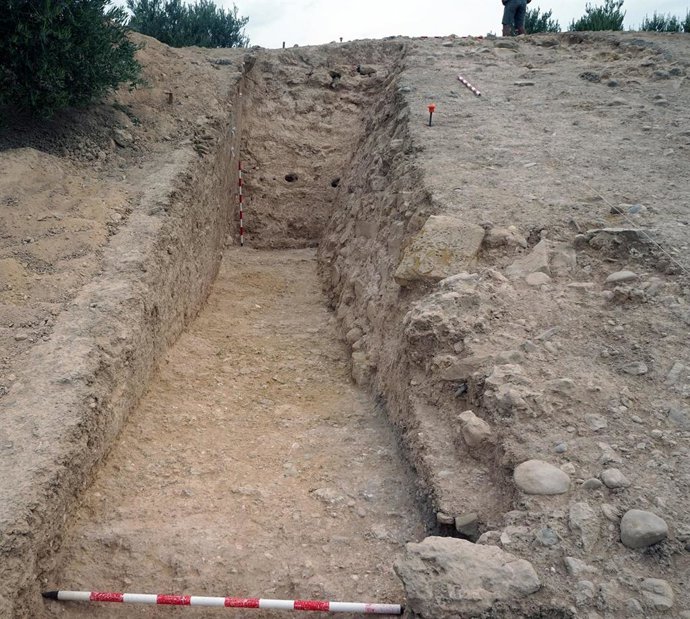 Archivo - Excavaciones en la ciudad íbera de Iliturgi.