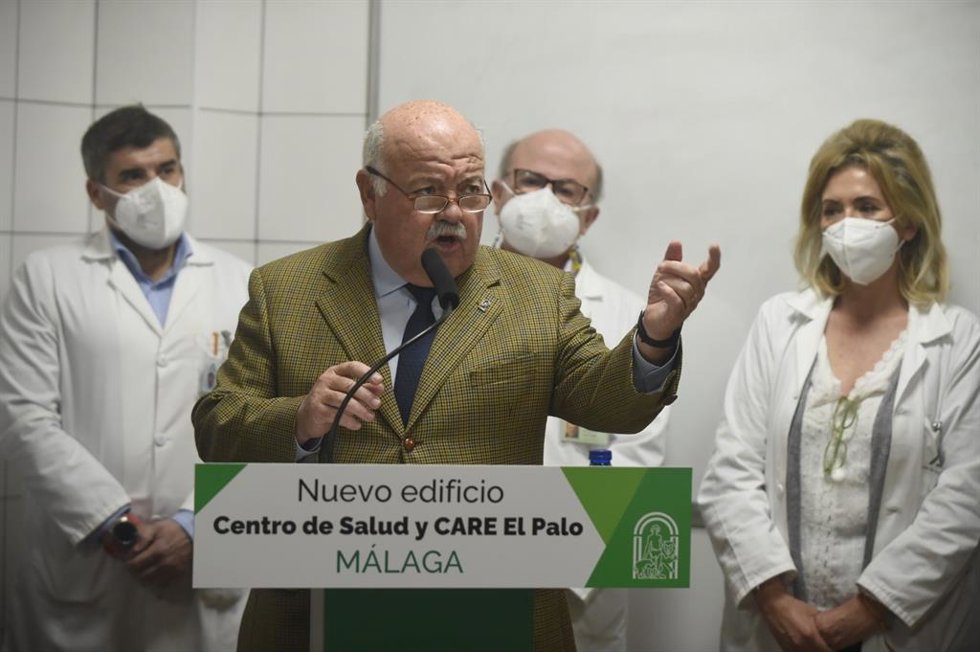 El consejero de Salud de la Junta de Andalucía, Jesús Aguirre, en Málaga.