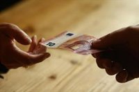 El BCE considera "desproporcionada" la rebaja a 1.000 euros del límite a los pagos en efectivo en España