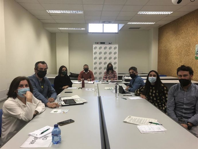 El presidente de Educación de CSIF se reúne con la delegación de La Rioja para tratar de los temas "más apremiantes" de su sector