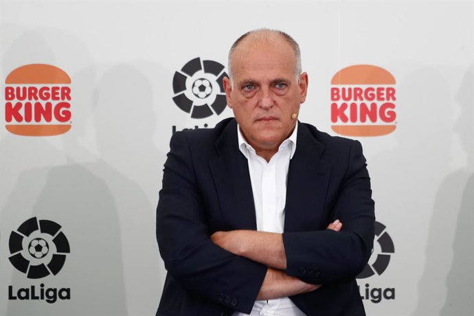 Archivo - Javier Tebas, President of LaLiga, is seen during an act of presentation of the Burger King Sponsorship to LaLiga celebrated at Burger King Majadahonda on september 15, 2021, in Madrid, Spain.