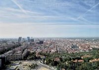 Madrid no escatimará "ningún recurso" para familias y no descarta dimensionar los mil millones de gasto social