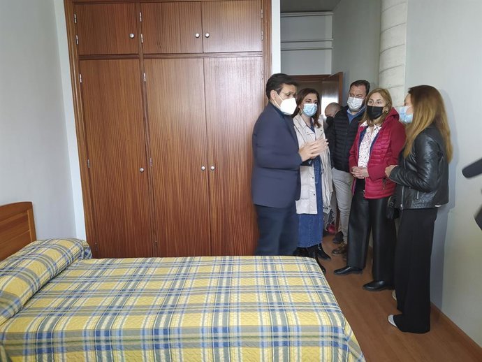 Visita a las instalaciones de Bomberos para los refugiados de Ucrania