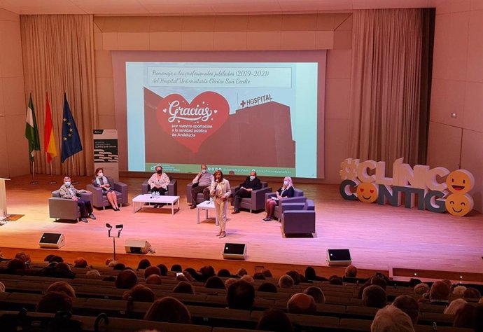 Homenaje a profesionales del Clínico jubilados