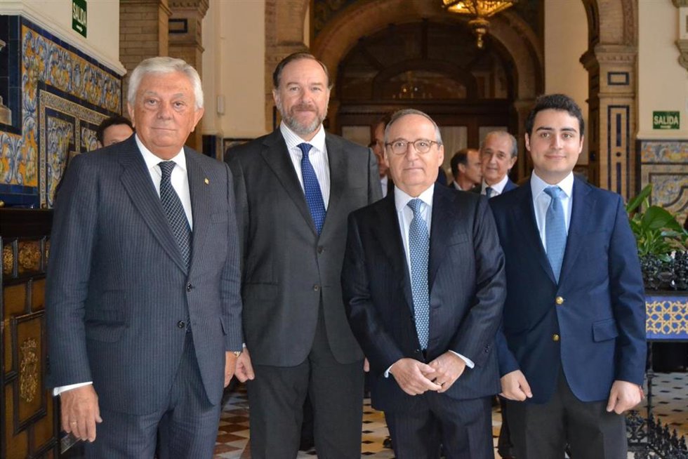 Archivo - El presidente de Ebro Foods, Antonio Hernández Callejas, acude a un foro agroalimentario en Sevilla.