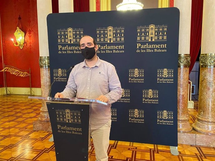 El portavoz de Unidas Podemos en el Parlament, Alejandro López.