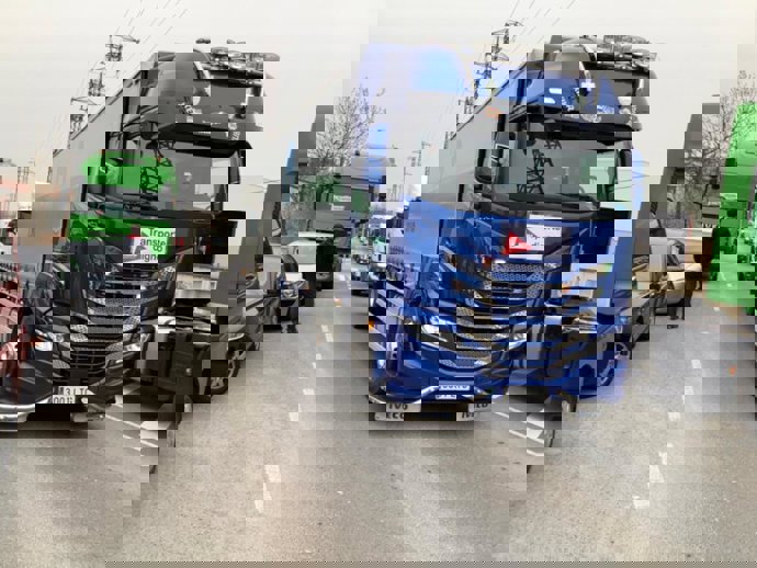 Marcha de camiones durante huelga de transportistas